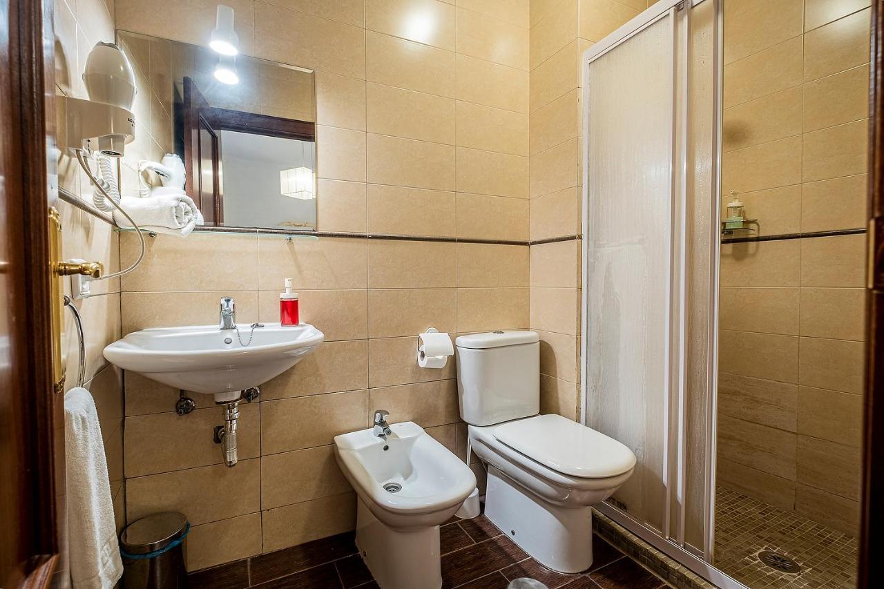 Noches De Triana Hotel Seville Ngoại thất bức ảnh