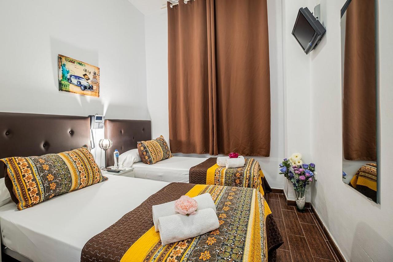 Noches De Triana Hotel Seville Ngoại thất bức ảnh