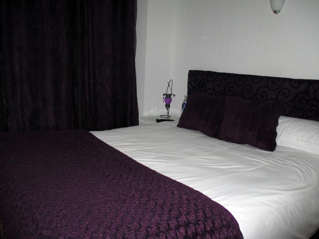 Noches De Triana Hotel Seville Ngoại thất bức ảnh