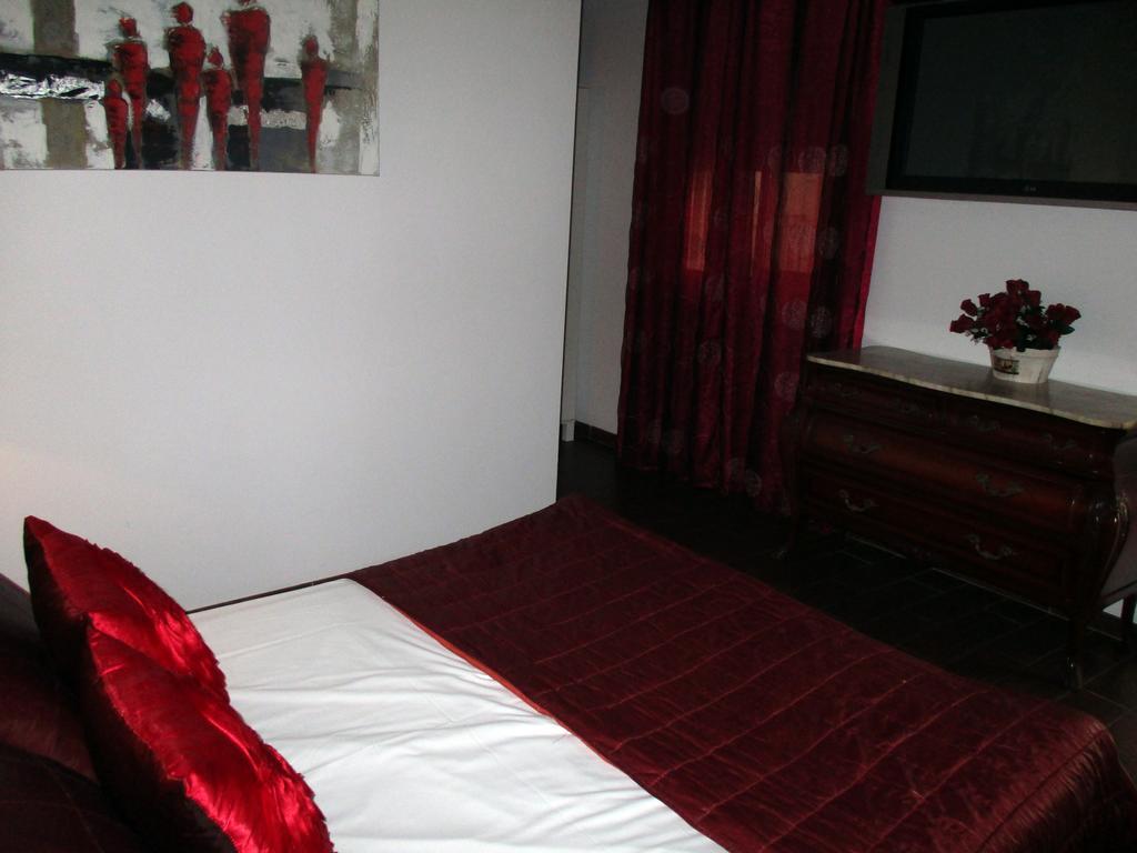 Noches De Triana Hotel Seville Ngoại thất bức ảnh