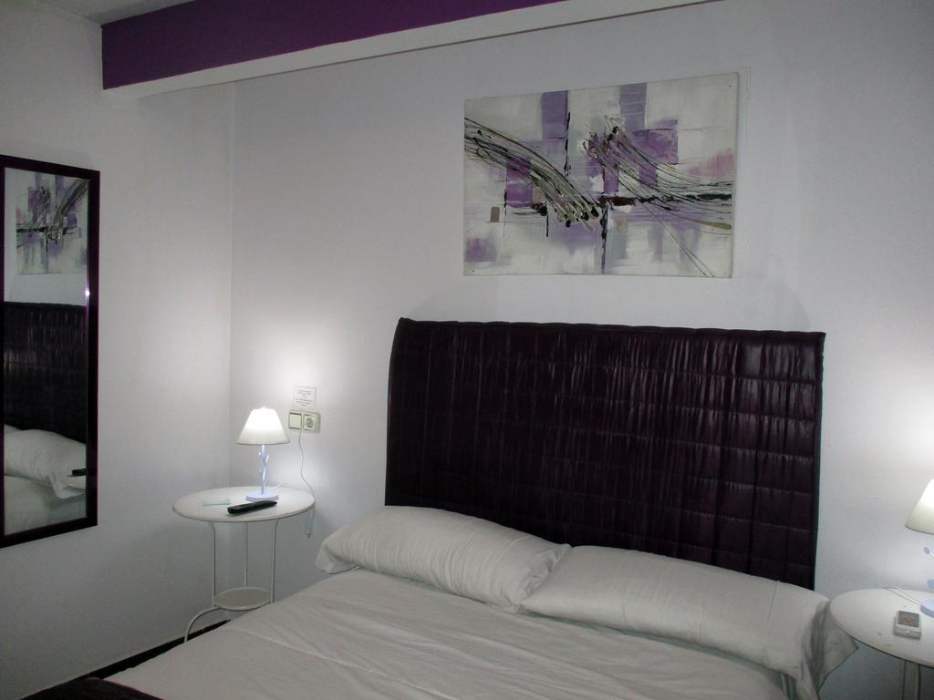 Noches De Triana Hotel Seville Ngoại thất bức ảnh