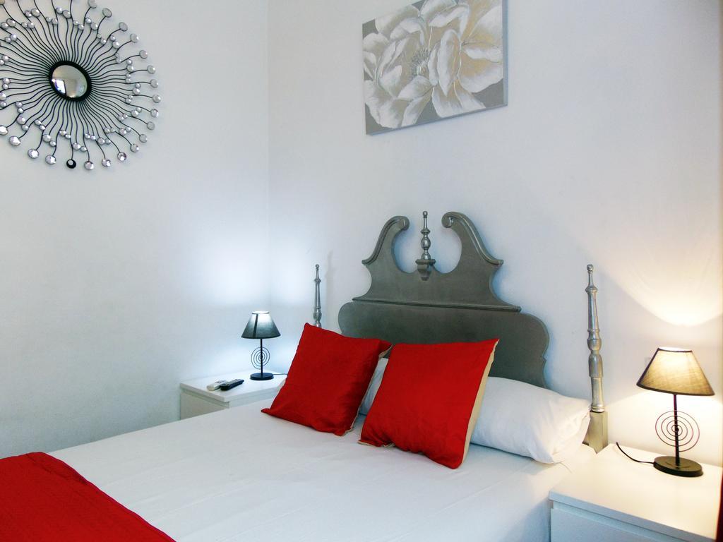 Noches De Triana Hotel Seville Ngoại thất bức ảnh