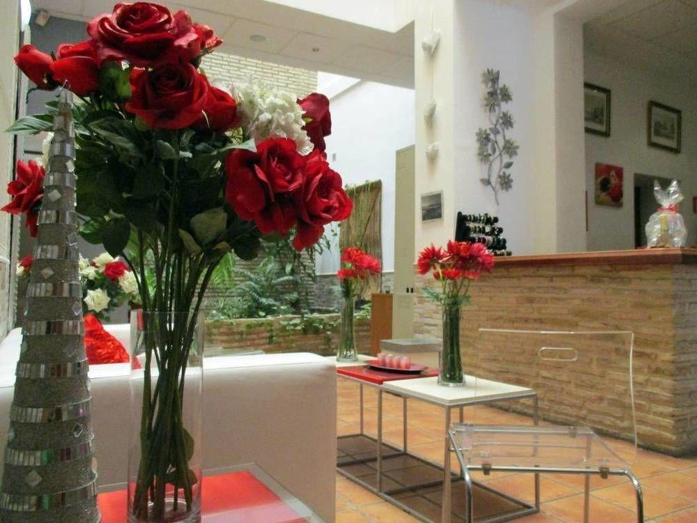 Noches De Triana Hotel Seville Ngoại thất bức ảnh